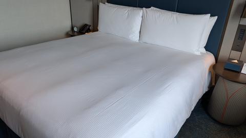 大きなベッド