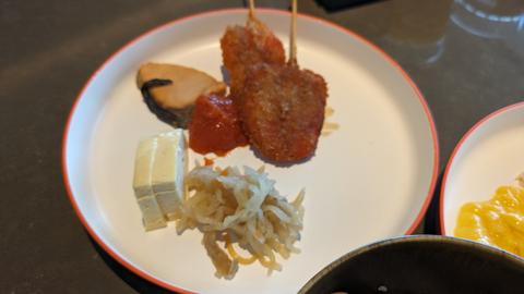 朝食には大阪名物もあり！