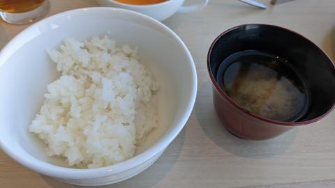 朝食ビュッフェから和食をチョイス